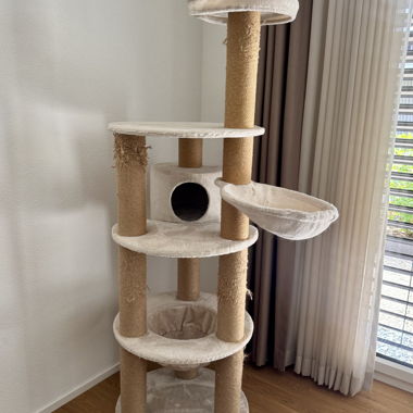 Multi-level Cat Tree