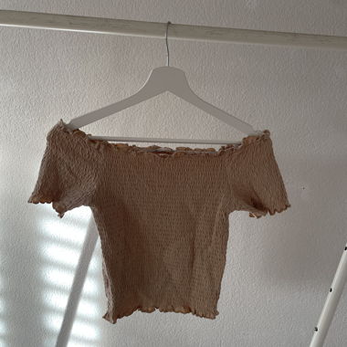 top beige