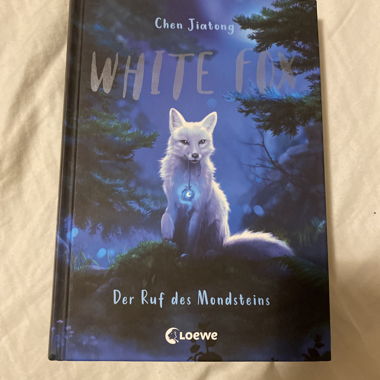 White Fox; Il richiamo della pietra lunare