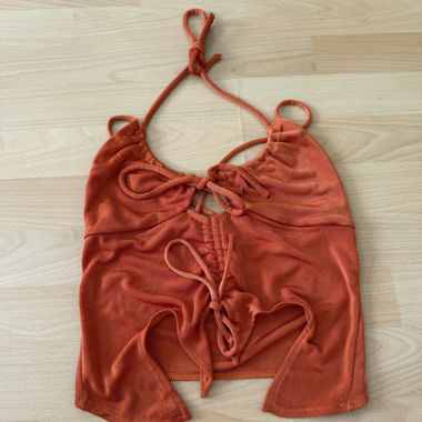 Orange Top mit Schnuerung