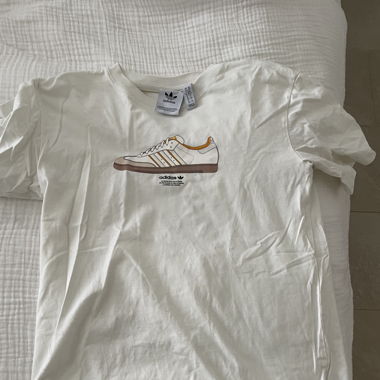 Adidas T-Shirt