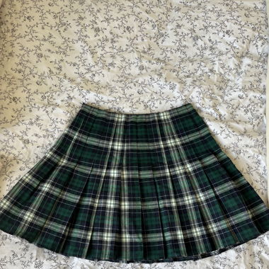 Brandy Melville plaid skirt 