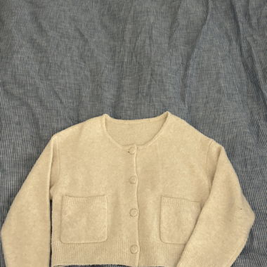 Beige Strickjacke