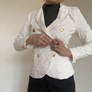 Weisser Blazer, Goldknöpfe, Grösse S