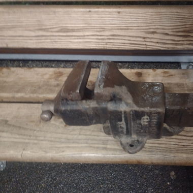 Big Schraubstock vise clamp tool
