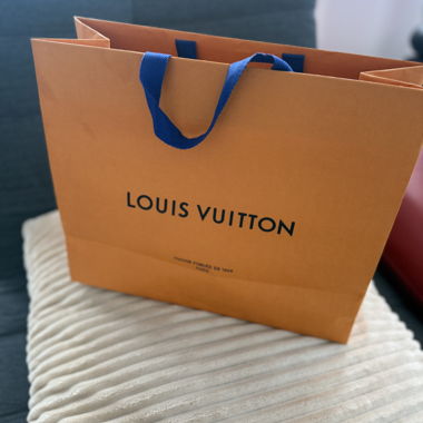 Sac cadeau Louis Vuitton