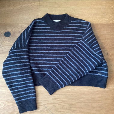 Maglione grigio a righe. Indossato raramente #stripes