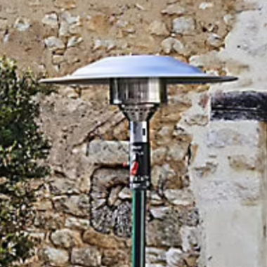 Parasol chauffant pour terrasse 