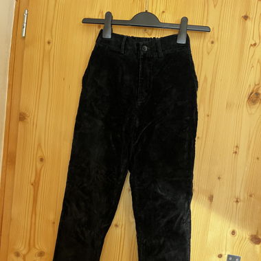 Schwarze Cord Hose, subdued