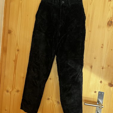 Schwarze Cord Hose, subdued