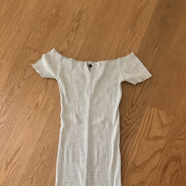 off shoulder COTTON:ON dress (Size M)