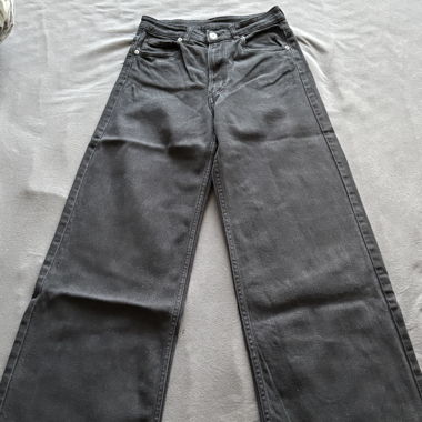 schwarze Straight Leg Jeans