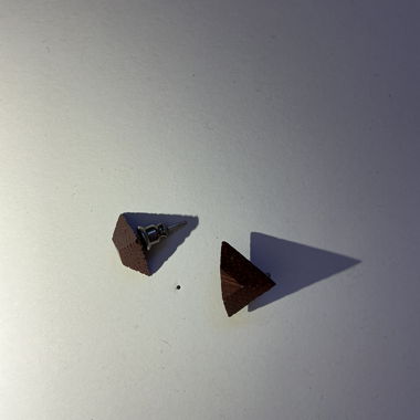 Orecchini Triangolari in Legno