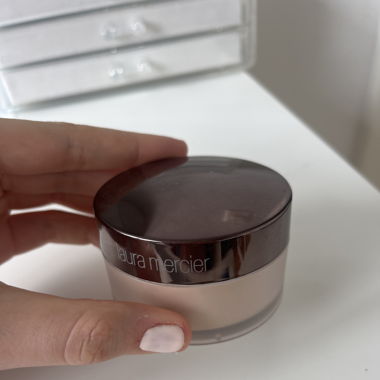 Laura mercier translucent powder glow