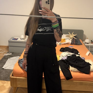 Elegante schwarze Stoffhose 