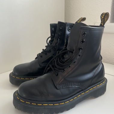 Dr. Martens Schwarz 