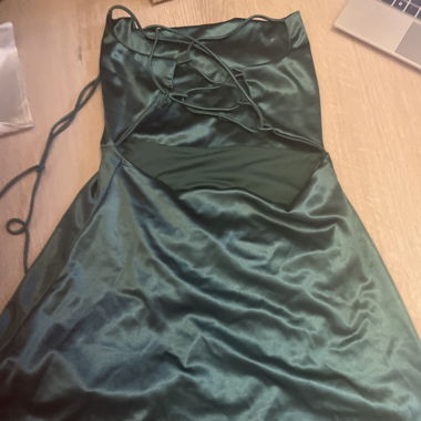 kleid dunkelgrün