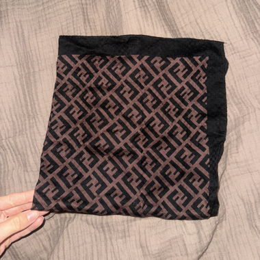 Fendi-Foulard