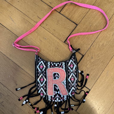 Sac bandoulière Pink Letter à perles