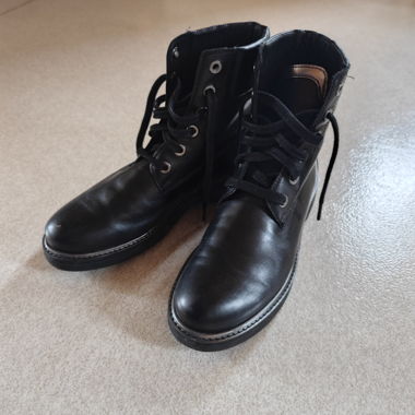 Stivaletti in pelle neri Geox