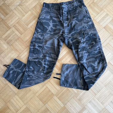 Camouflage-Cargohose grau