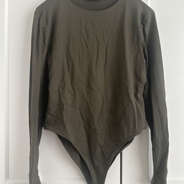Long-sleeve body