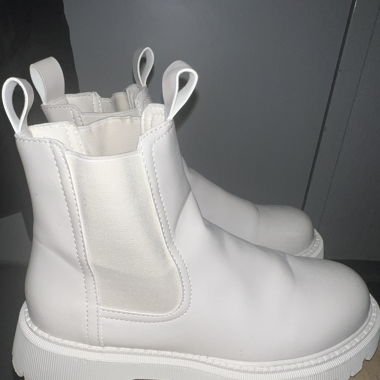 Boots nie getragen