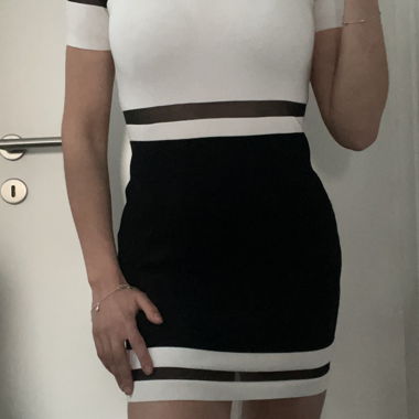 Guess size 36