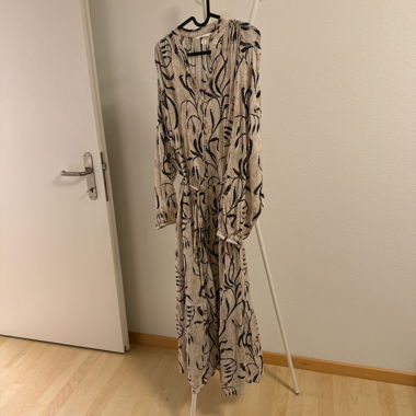 Langes Sommerkleid von H&M
