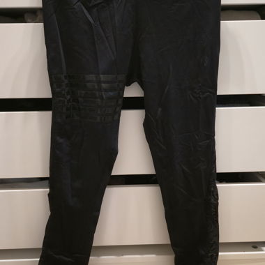 Schwarze Sportleggings Gr. M