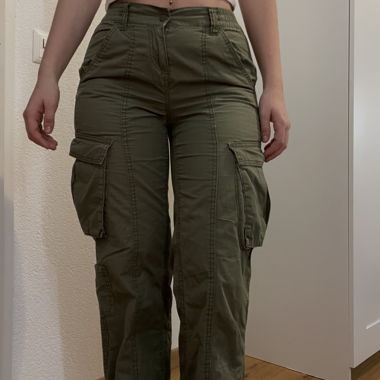 green cargo pants
