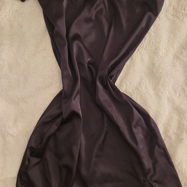 Robe noire en soie