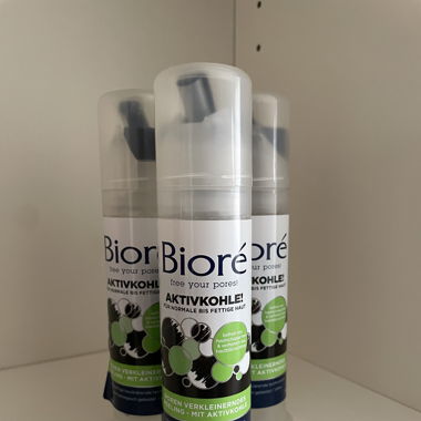 Bioré - Gesichtspeeling