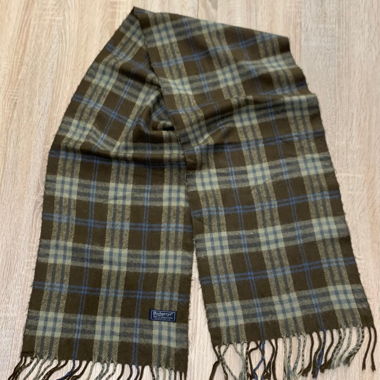 Burberry scarf 100% lambswool original 