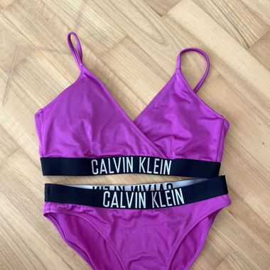 Pinker Bikini