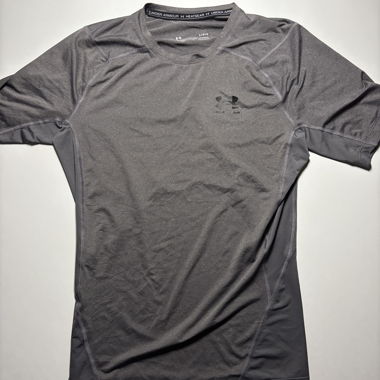 Under Armour HeatGear Grey Sport Shirt L