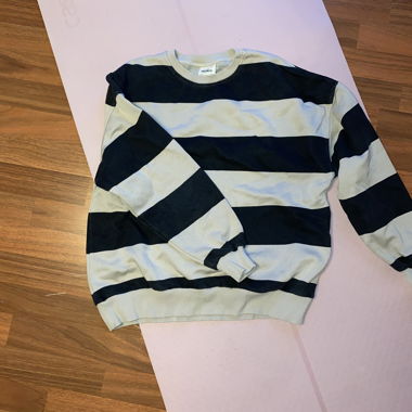 Gestreifter hoodie