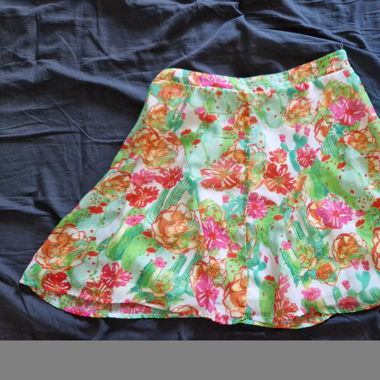 Kurzer Rock mit Kaktus und Blumenprint