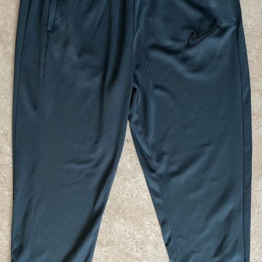Short de sport Nike Dri-FIT Taille 158-170