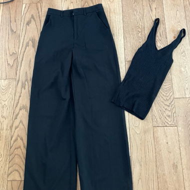 Beau pantalon noir taille 34 EVEN&ODD et top