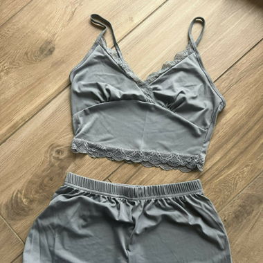 Top und Shorts ungetragen Grösse S