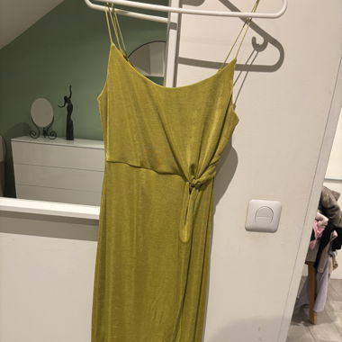 Leicht schimmerndes Sommer Coctailkleid
