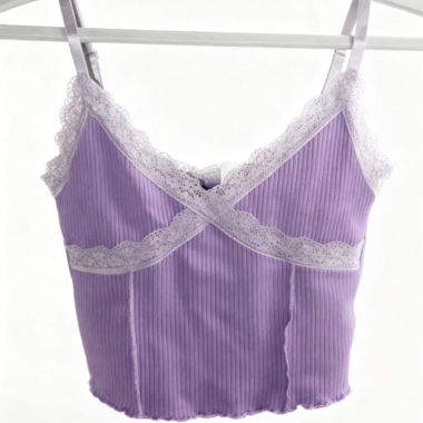 Lila Spitzentop