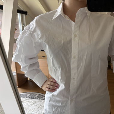 Chemise à manches bouffantes