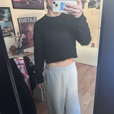 Set of two cropped knitted jumpers