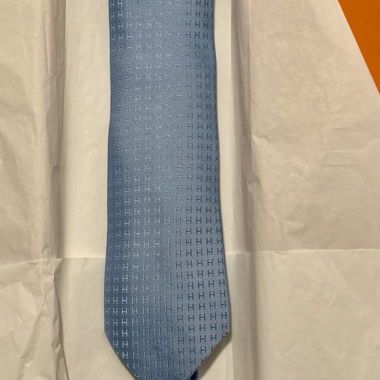 Cravatta Hermès azzurro chiaro in seta