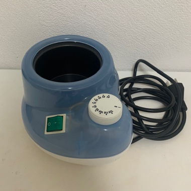 Réchauffeur électrique de cire (DOBI)