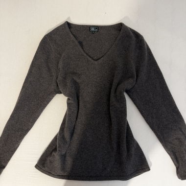 Cashmere V-Neck Sweater