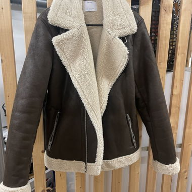 Veste Bershka en similicuir et shearling marron