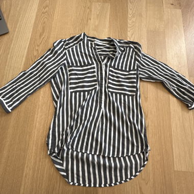 Chemisier rayé noir et blanc